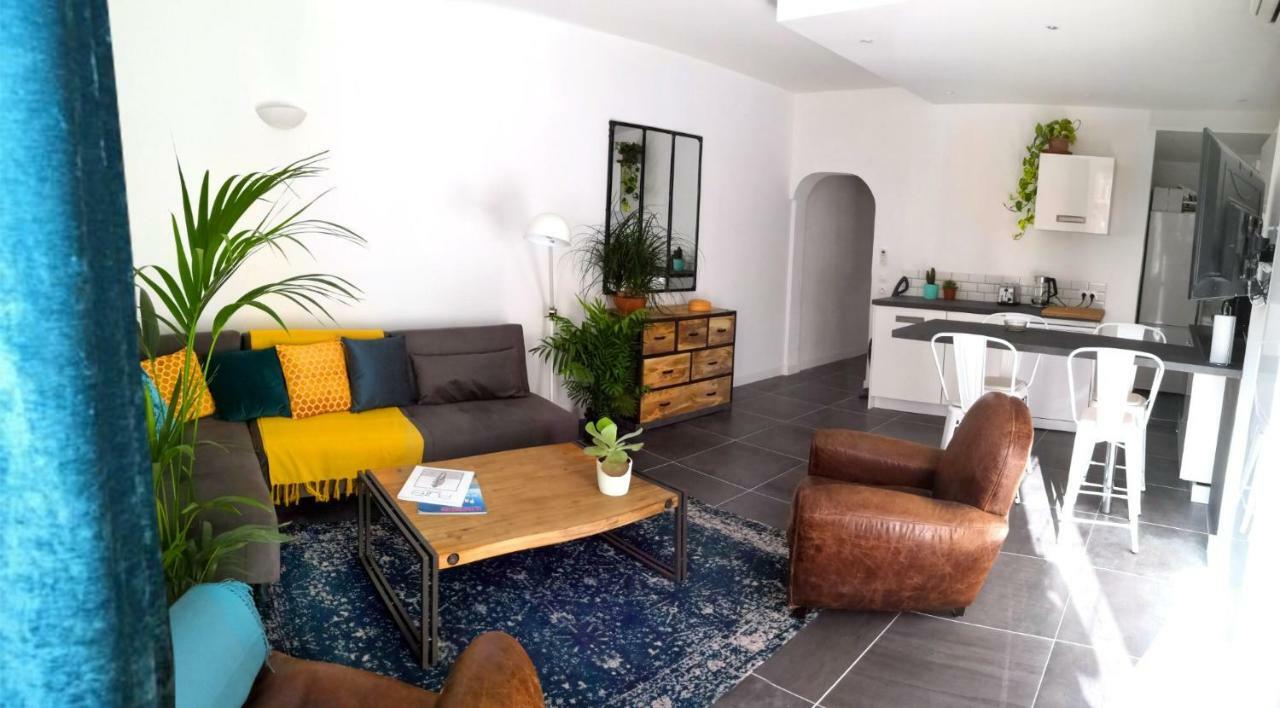 Beautifully Bright Apartment In Old Town Saint-Tropez Eksteriør billede